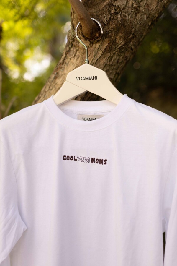 Remera Cool VDM Moms Remera Cool VDM Moms