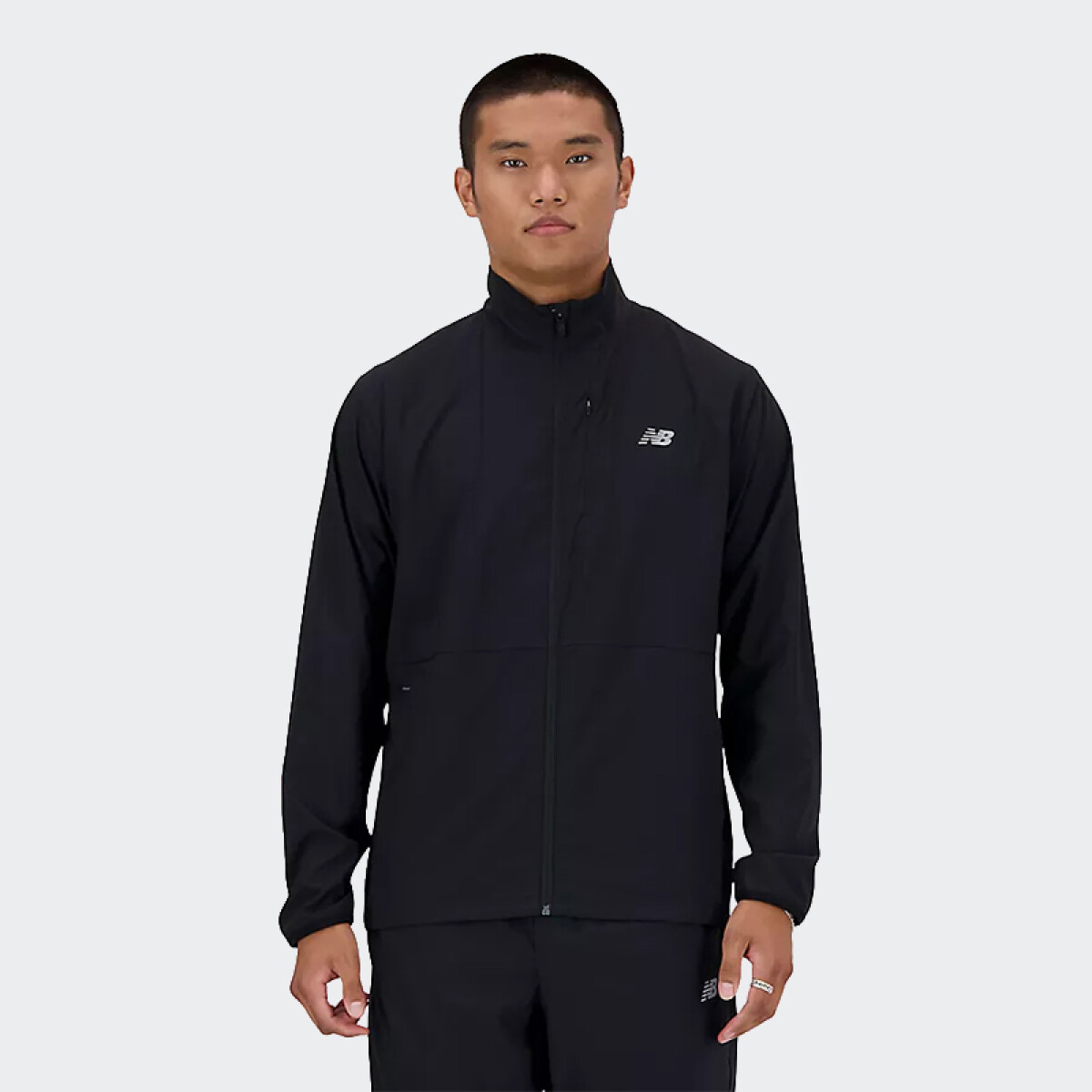 Campera New Balance Athetics Stretch Woven - Negro 