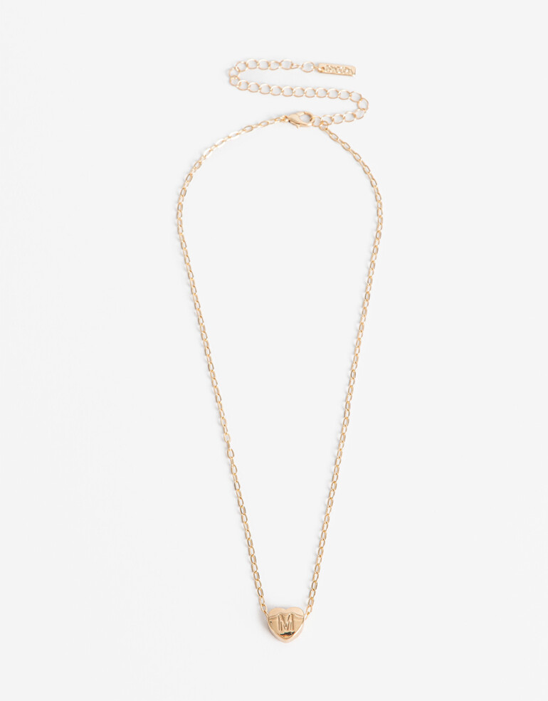 Cadena Corta con Dije Metal Cadena Con Dije Corazón Inicial "m" - Dorado
