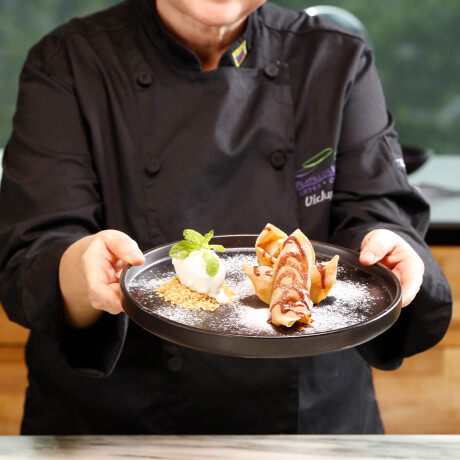 Plato Llano de Porcelana 28 cm Plato Llano de Porcelana 28 cm