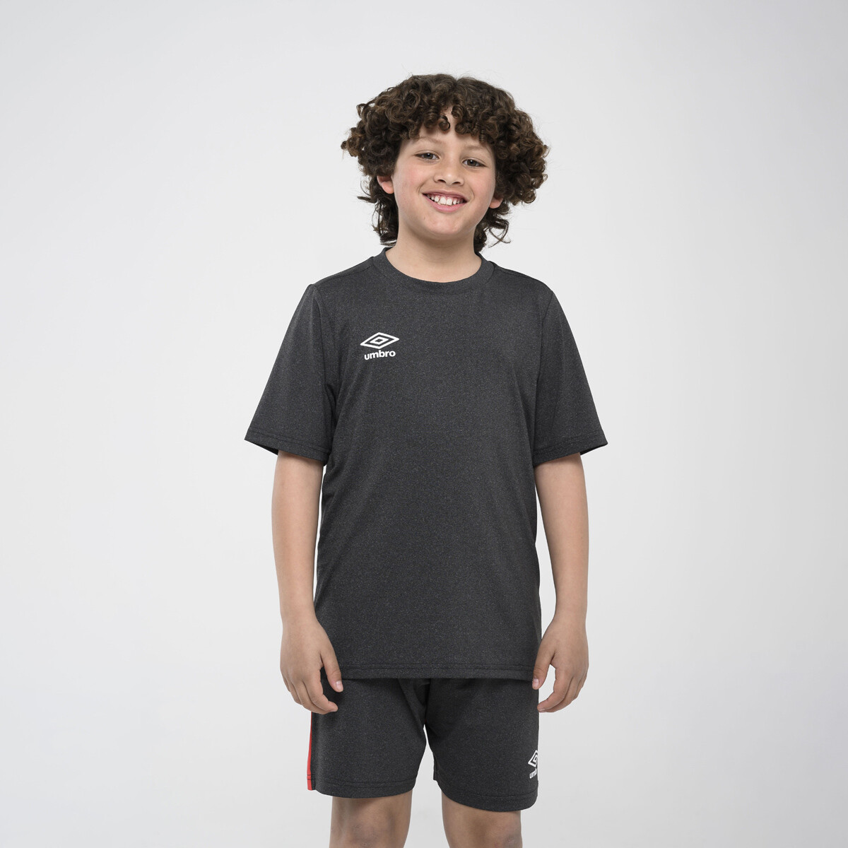 Remera Manga Corta Line Umbro Niños - 2m4 