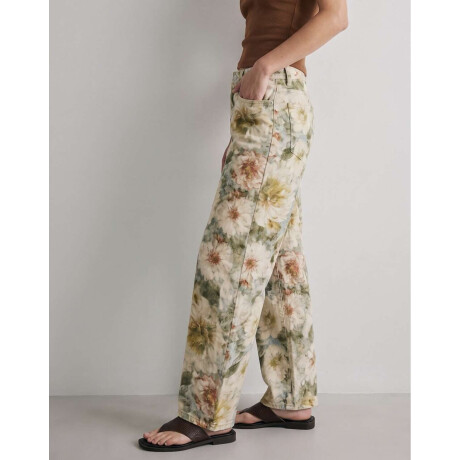 Jean Barrel Flores Print
