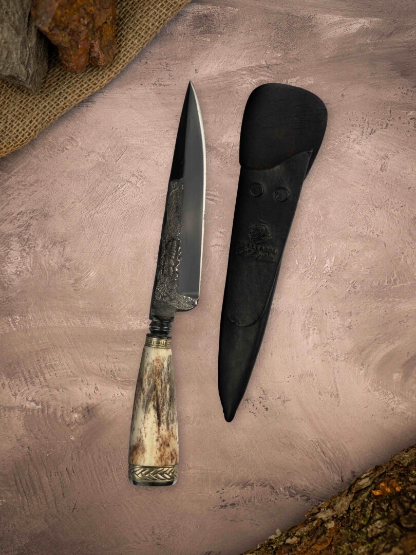 Cuchillo forjado, Cabo de hueso Cuchillo forjado, Cabo de hueso