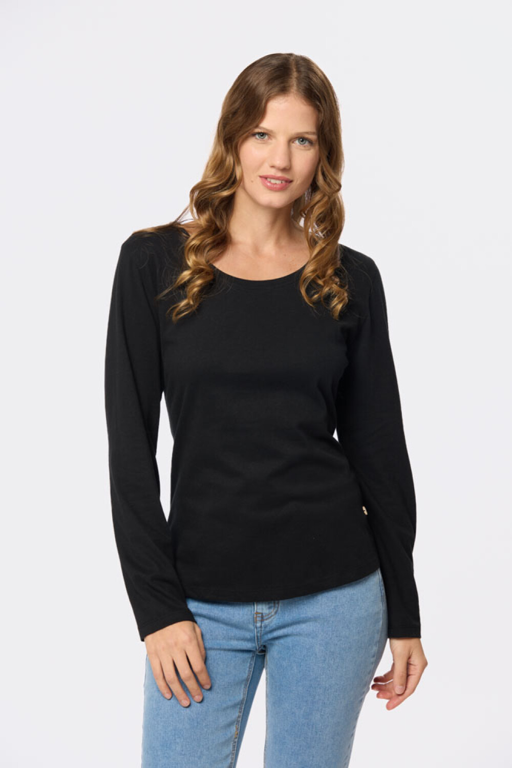 REMERA LISA MANGA LARGA Negro
