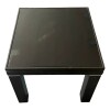 Mesa lateral con vidrio negro - MERCADERIA CON DETALLES Mesa lateral con vidrio negro - MERCADERIA CON DETALLES