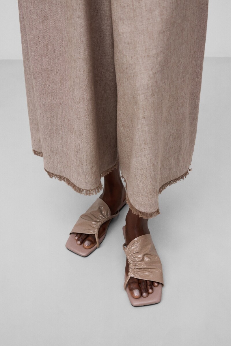 PANTALÓN CROPPED Arena