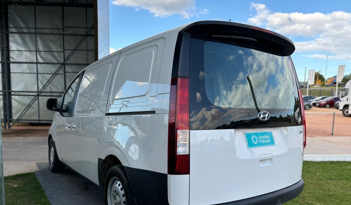 Hyundai H1 Staria Furgon 2.2 Diesel - 2022 Hyundai H1 Staria Furgon 2.2 Diesel - 2022