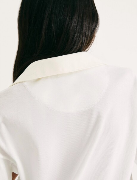 CAMISETA OVERSIZED CON ESTAMPA BLANCO