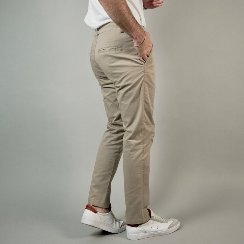 Pantalón chino Beige