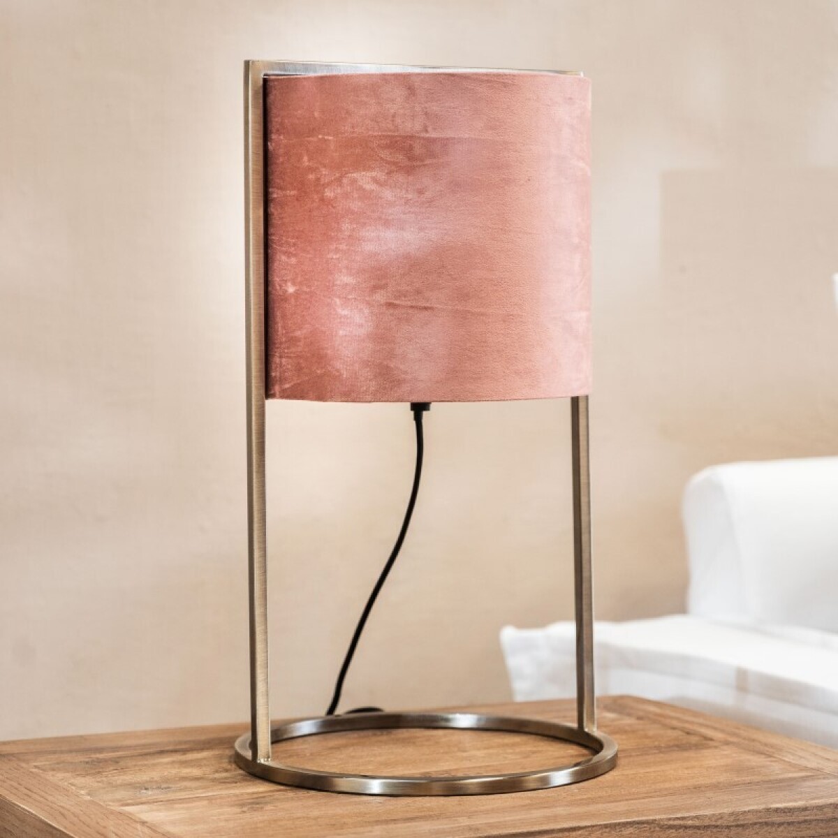 Lámpara De Mesa Santos Rosada 