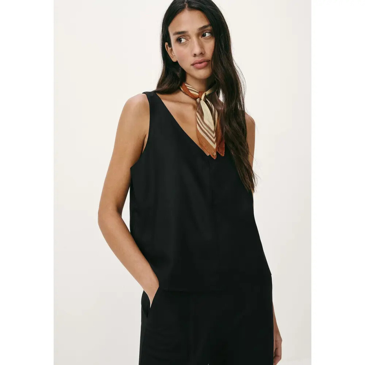 BLUSA SM FEM - PRETO ESCURO 