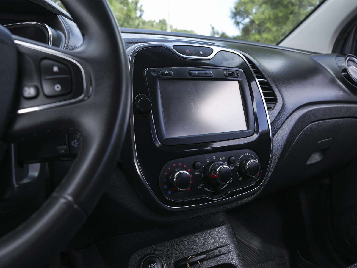 Renault Grand Captur Zen 2.0 MT| Permuta / Financia Renault Grand Captur Zen 2.0 MT| Permuta / Financia