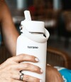 Botella Térmica Con Pico 950Ml. Blanco
