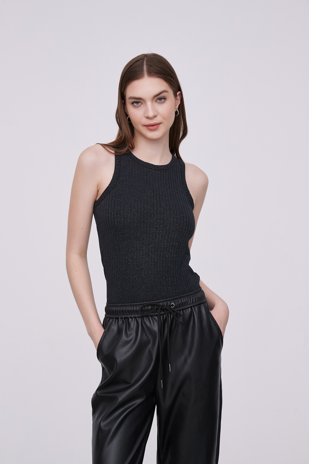 Musculosa Clintock Negro