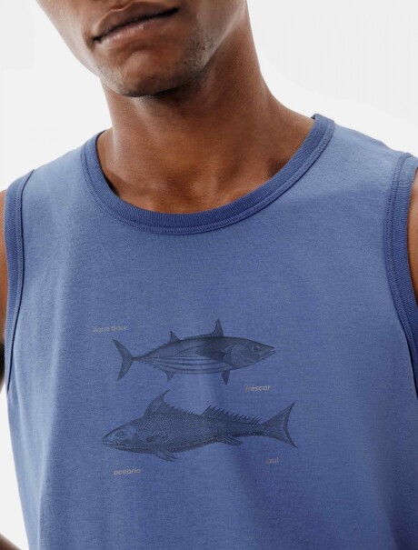 MUSCULOSA CON ESTAMPA AZUL