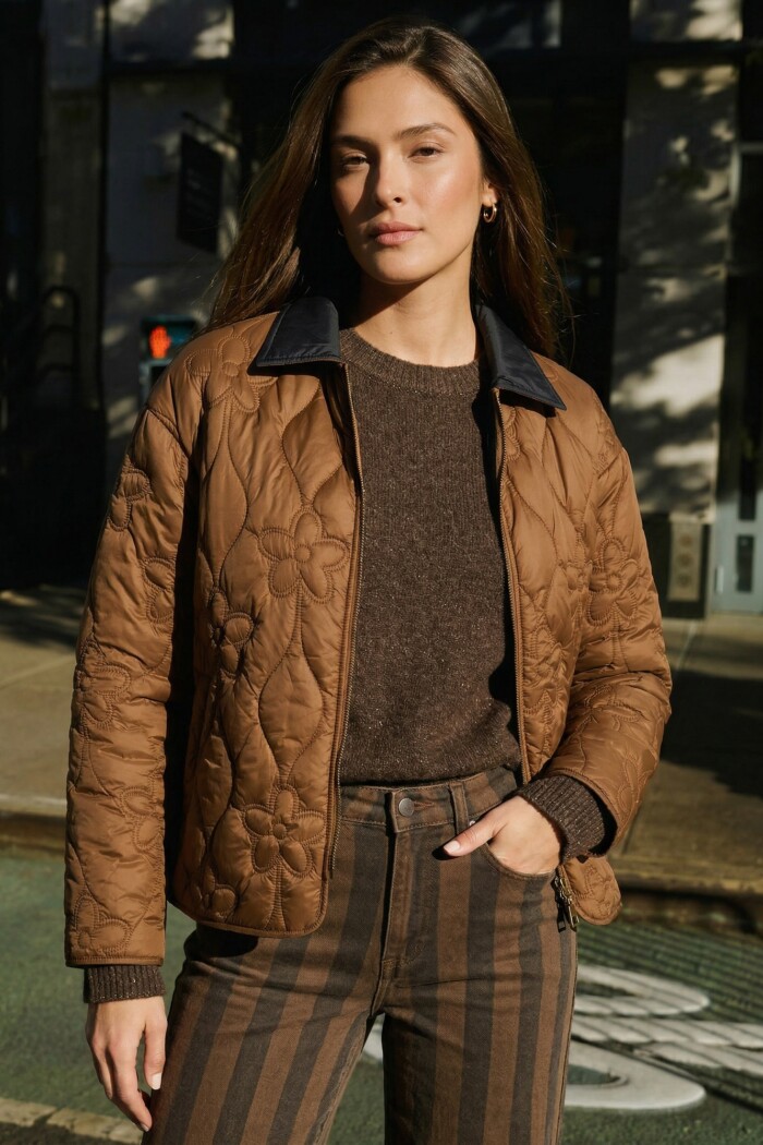 Campera Capitoneada Flores Chocolate