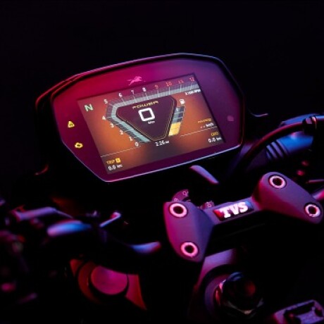 TVS Raider 125 FI Amarillo