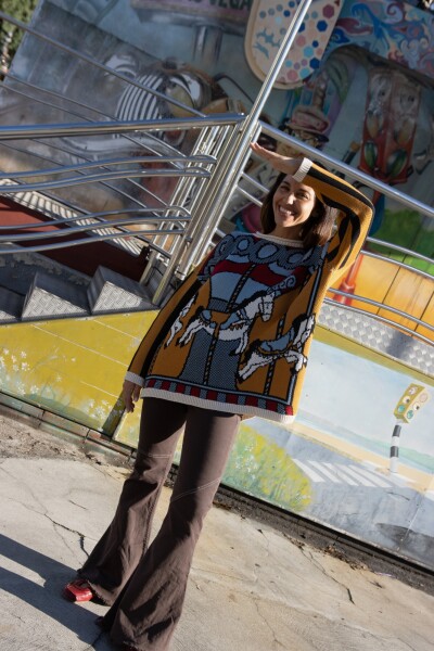 Buzo Carousel MOSTAZA