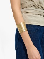 Pulsera Ancha Rígida Con Relieve dorado
