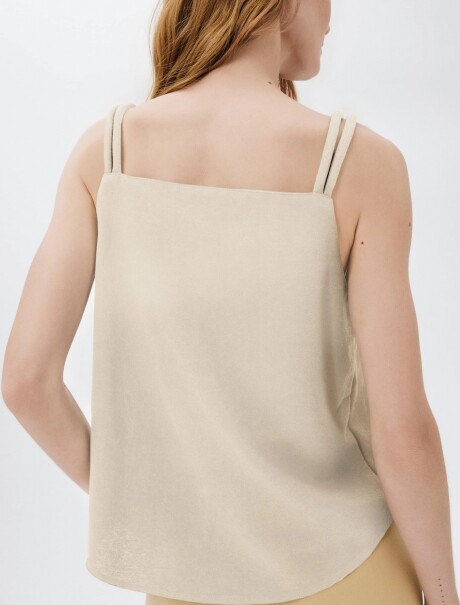 MUSCULOSA CON ESCOTE EN V BEIGE