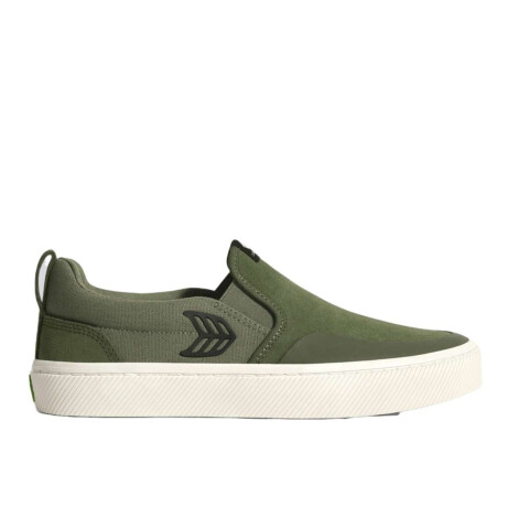 Championes Cariuma Slip On Verde