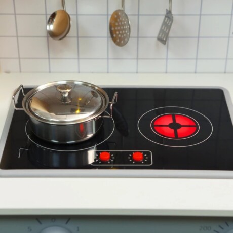 Cocina de juguete con campana y lavarropas Edu Fun en madera Cocina de juguete con campana y lavarropas Edu Fun en madera