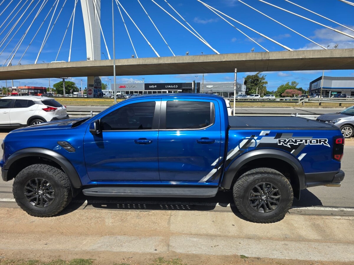 Ford Ranger Raptor V6 3.0L Extra Full Descuenta IVA Ford Ranger Raptor V6 3.0L Extra Full Descuenta IVA