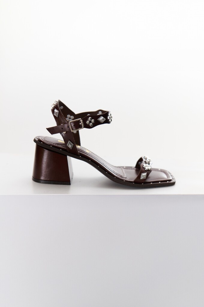 SANDALIA REBEL MARRON