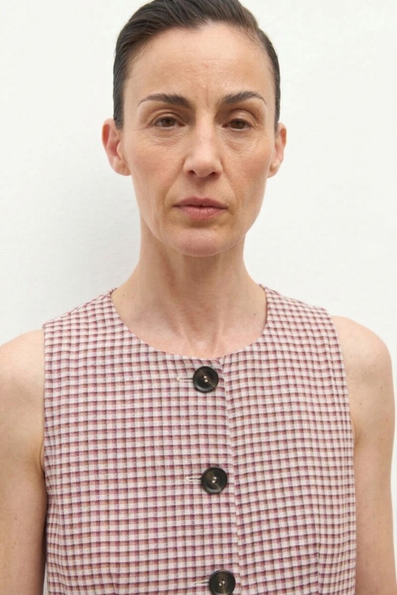 Chaleco cuadros beige