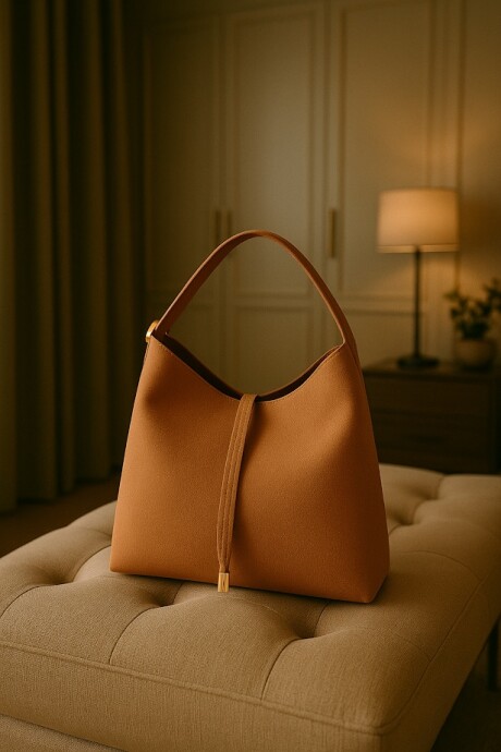Cartera grande de cuero Lina Caramelo