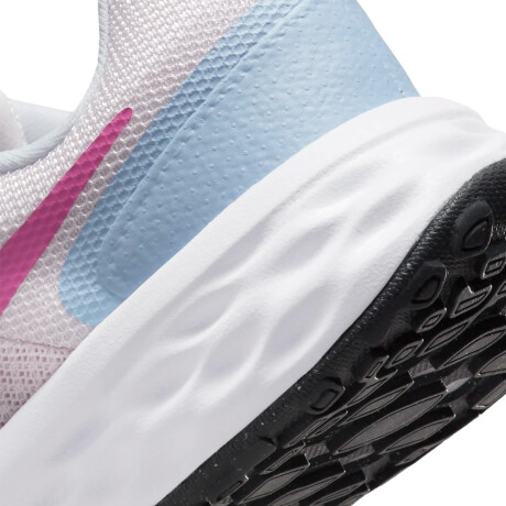 NIKE REVOLUTION 6 NN GS 600
