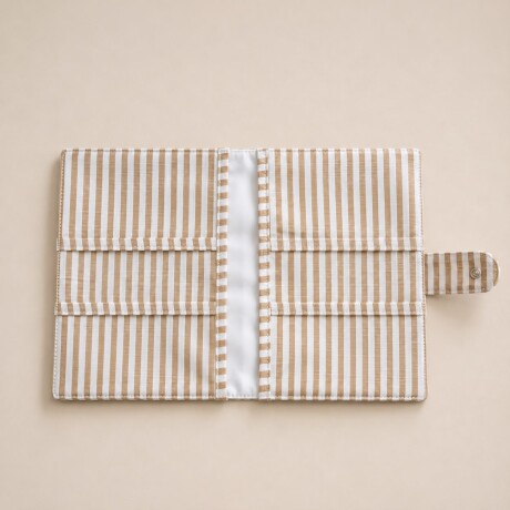 Organizador Carnet Pediátrico Stripes Camel