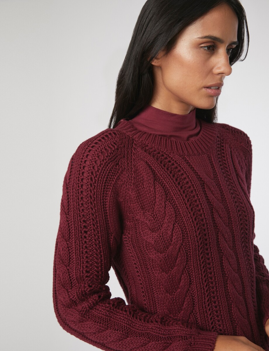 Sweater con estructuras - bordo 