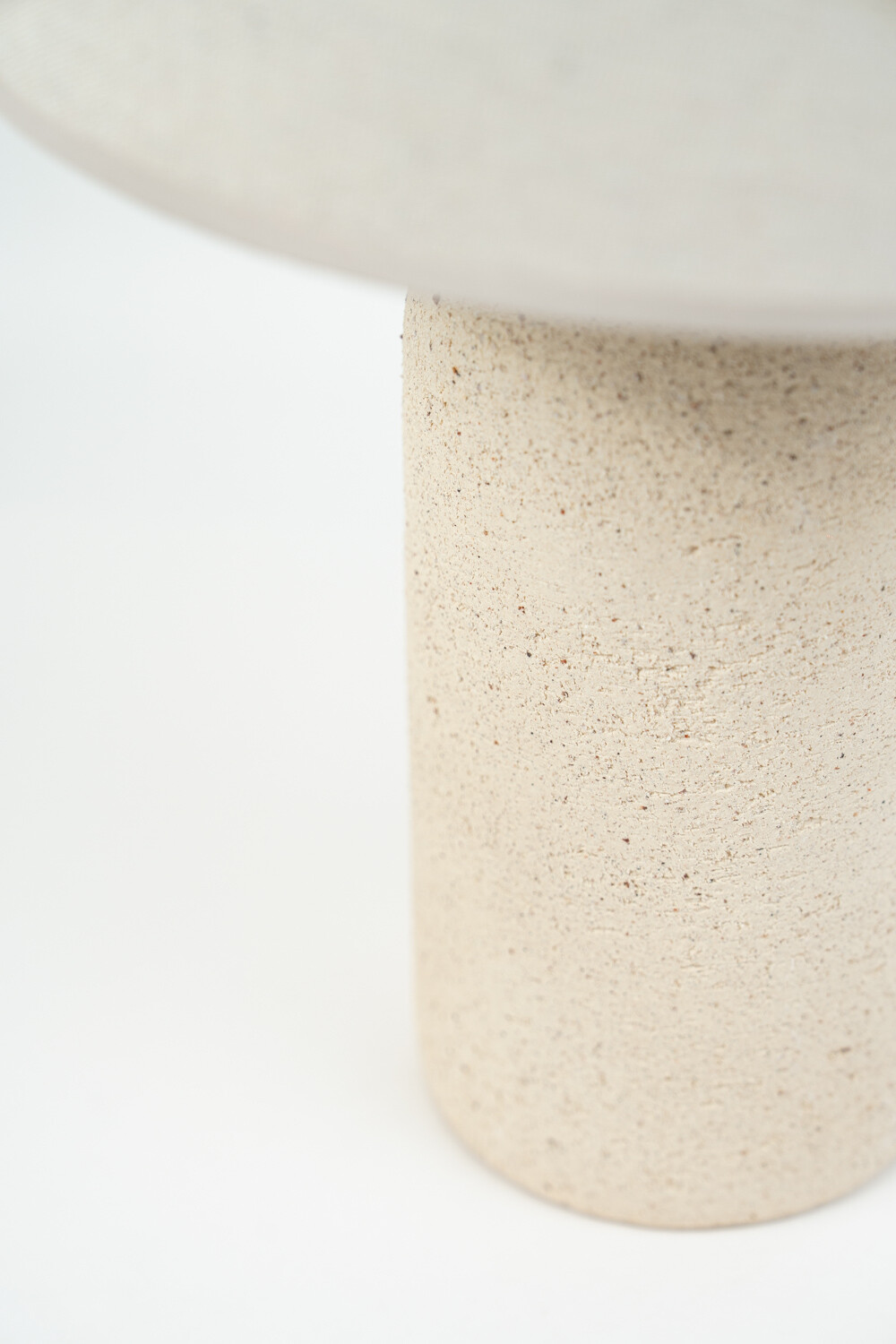 Lampara De Mesa Kyne Color Unico