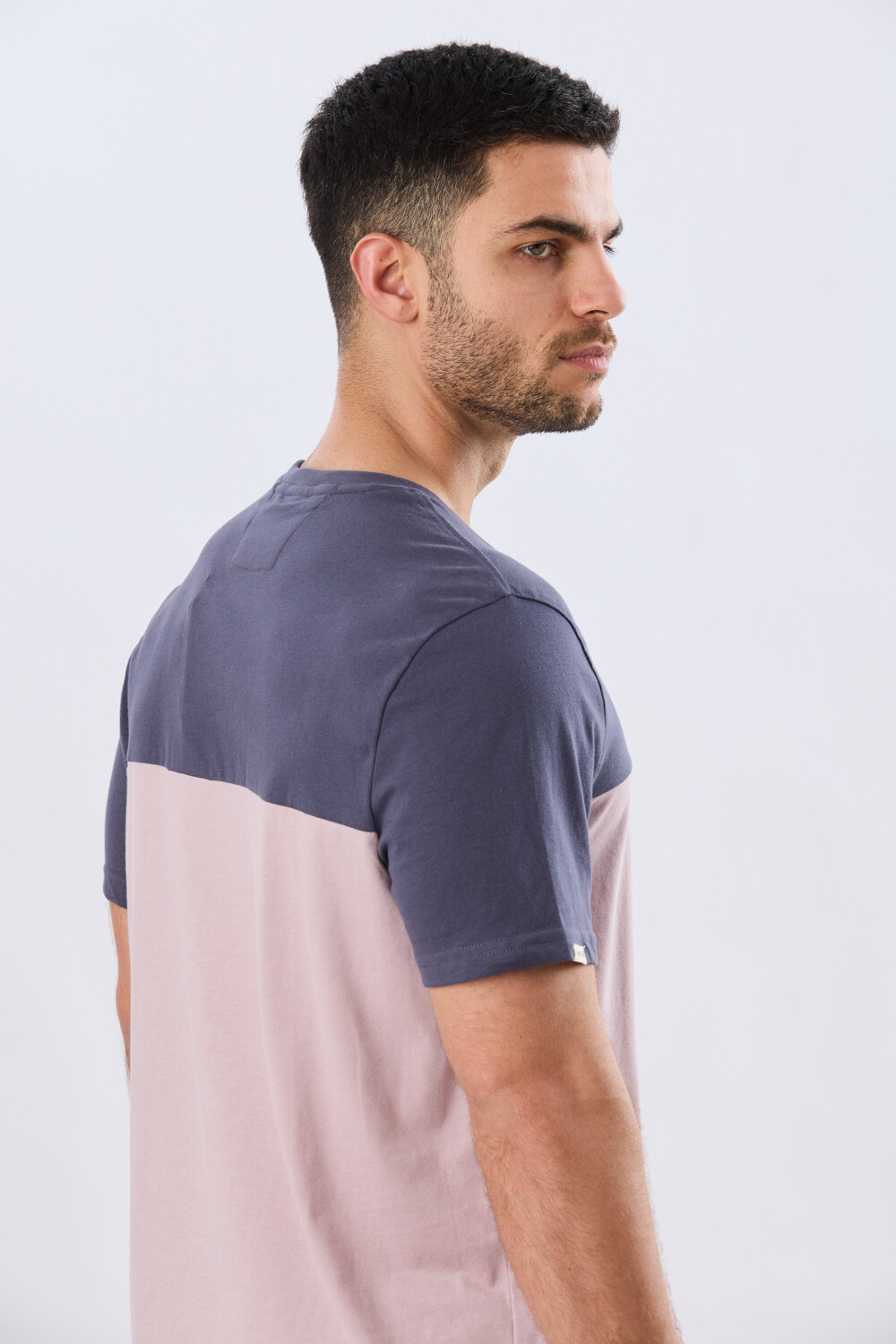 REMERA RAYADA DE ALGODÓN Piedra