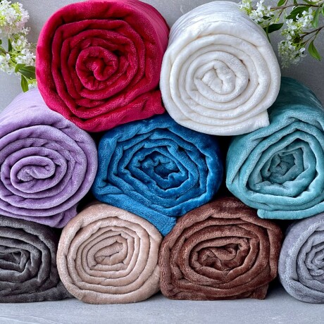 Manta Fleece Extra Soft Gris Piedra 100% Poliéster Antialérgico 150cm x 200cm Manta Fleece Extra Soft Gris Piedra 100% Poliéster Antialérgico 150cm x 200cm
