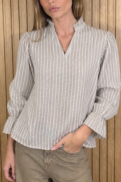 Blusa Copenhague Raya beige mediana