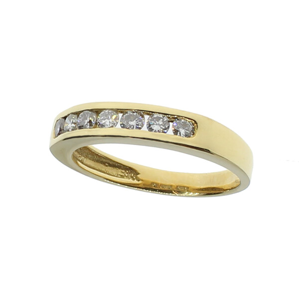Anillo medio sin fin de oro amarillo con siete brillantes Anillo medio sin fin de oro amarillo con siete brillantes