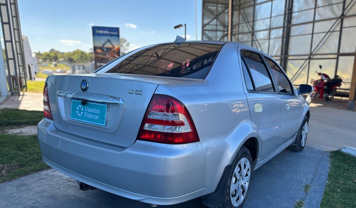 Geely CK GS 1,3 - 2013 Geely CK GS 1,3 - 2013