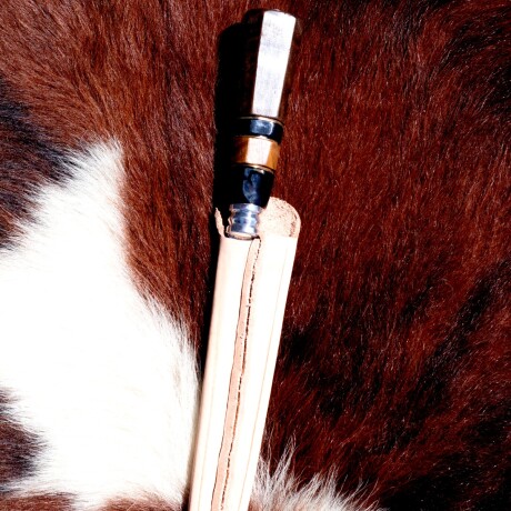 Cuchillo de Guampa y Madera