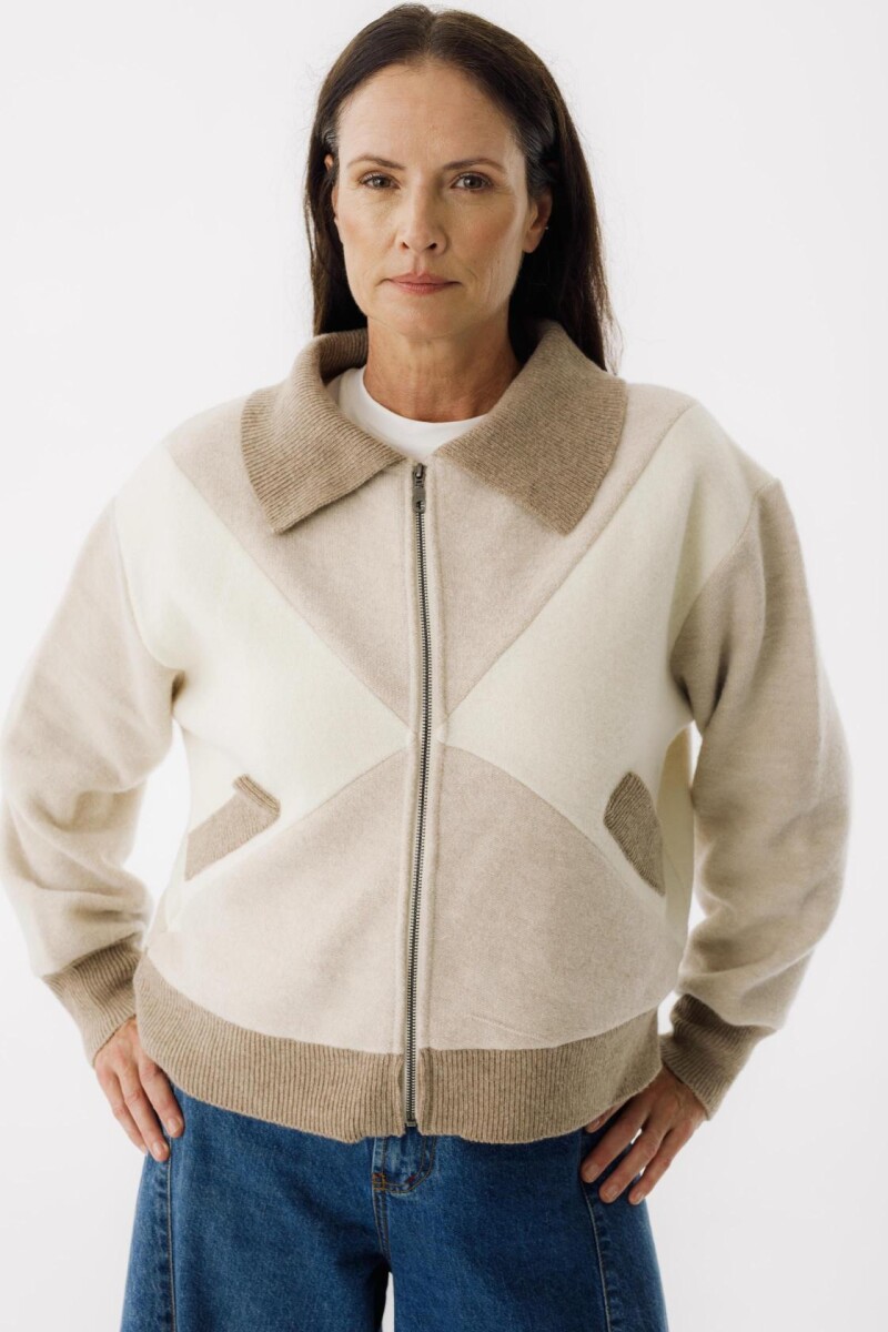 Bomber Chess Beige