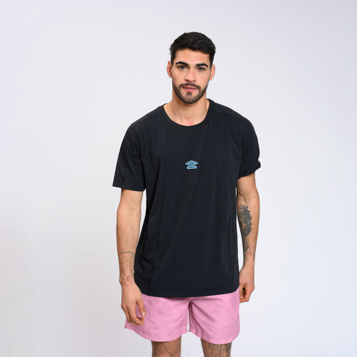 REMERA FELT Umbro Hombre - 002 