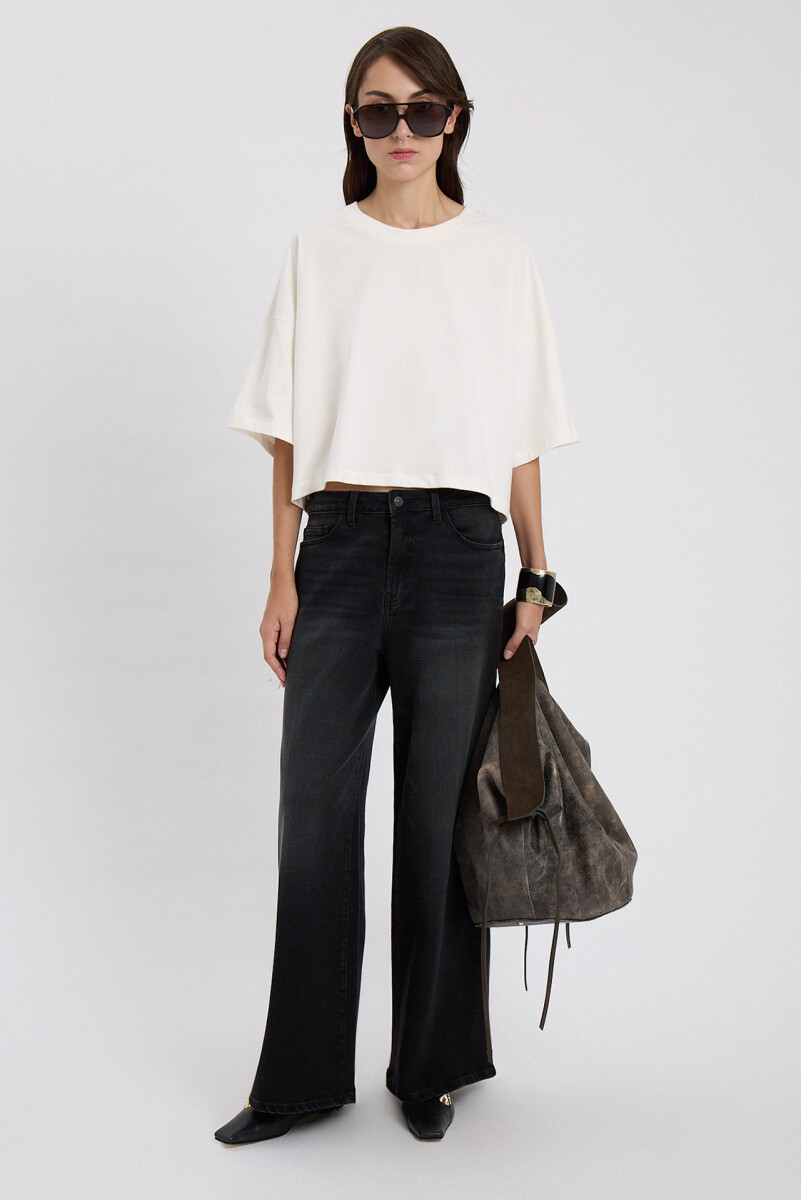 REMERA CROP APUS 