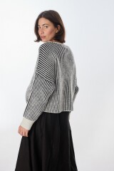 Sweater Astral Crudo/Negro