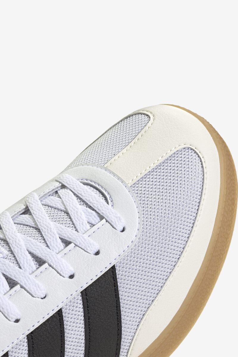 TRAINING SPEZIAL Blanco