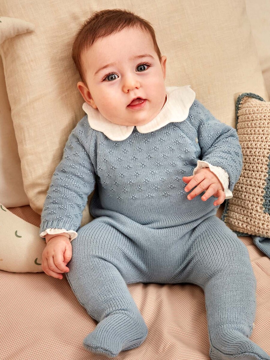 Pelele Con Calados Azul Claro