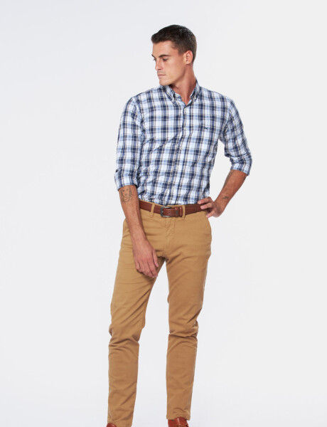 PANTALÓN SKINNY CON SPANDEX Mostaza