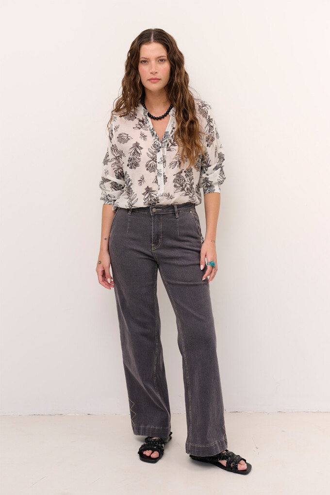 JEAN NAOMI AZUL GRIS