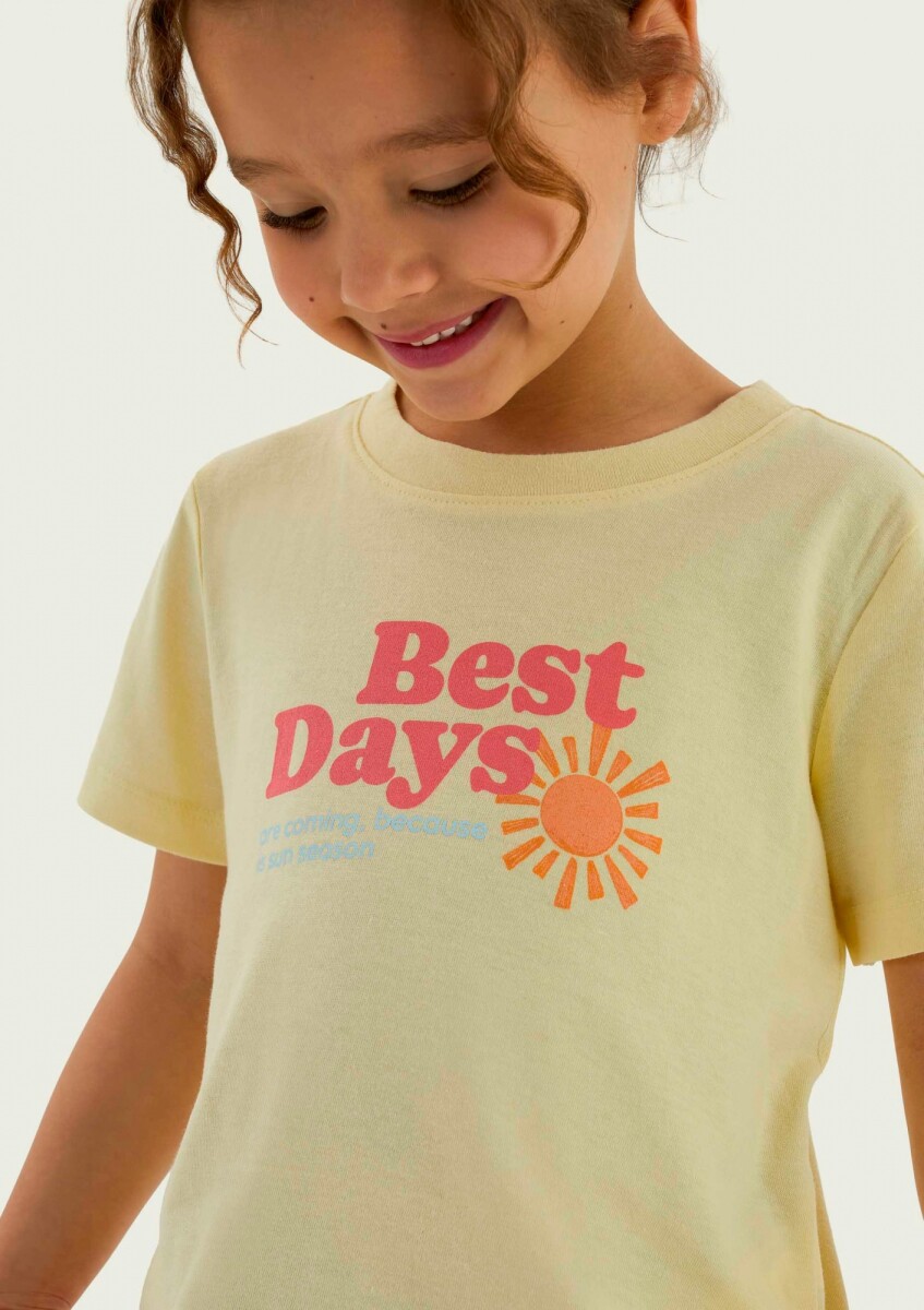 CAMISETA CON ESTAMPA - AMARILLO 