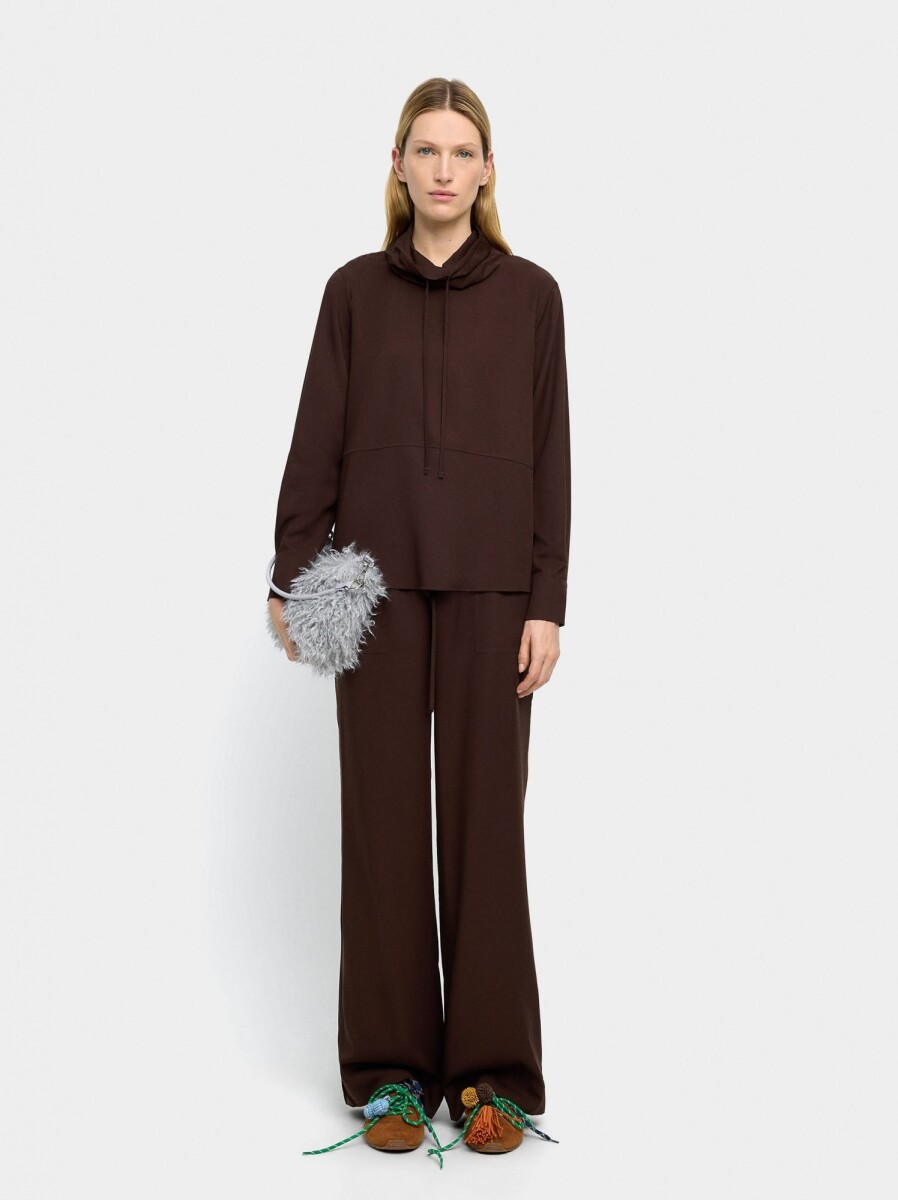 Blusa De Cuello Alto Con Cordón - marron 